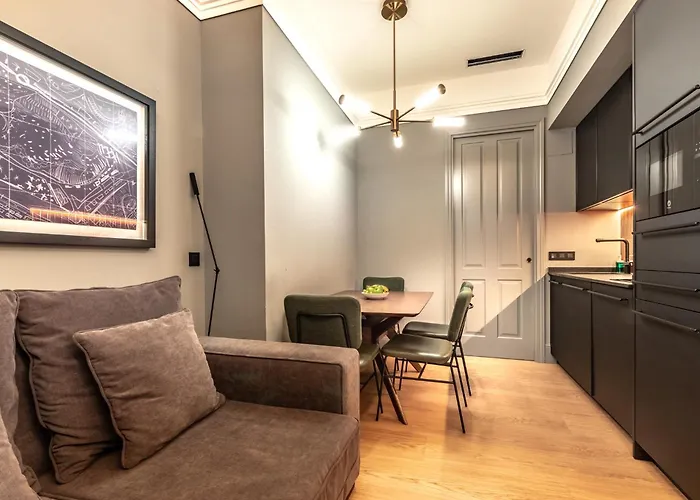 Old Town Apartments By Staynnapartments